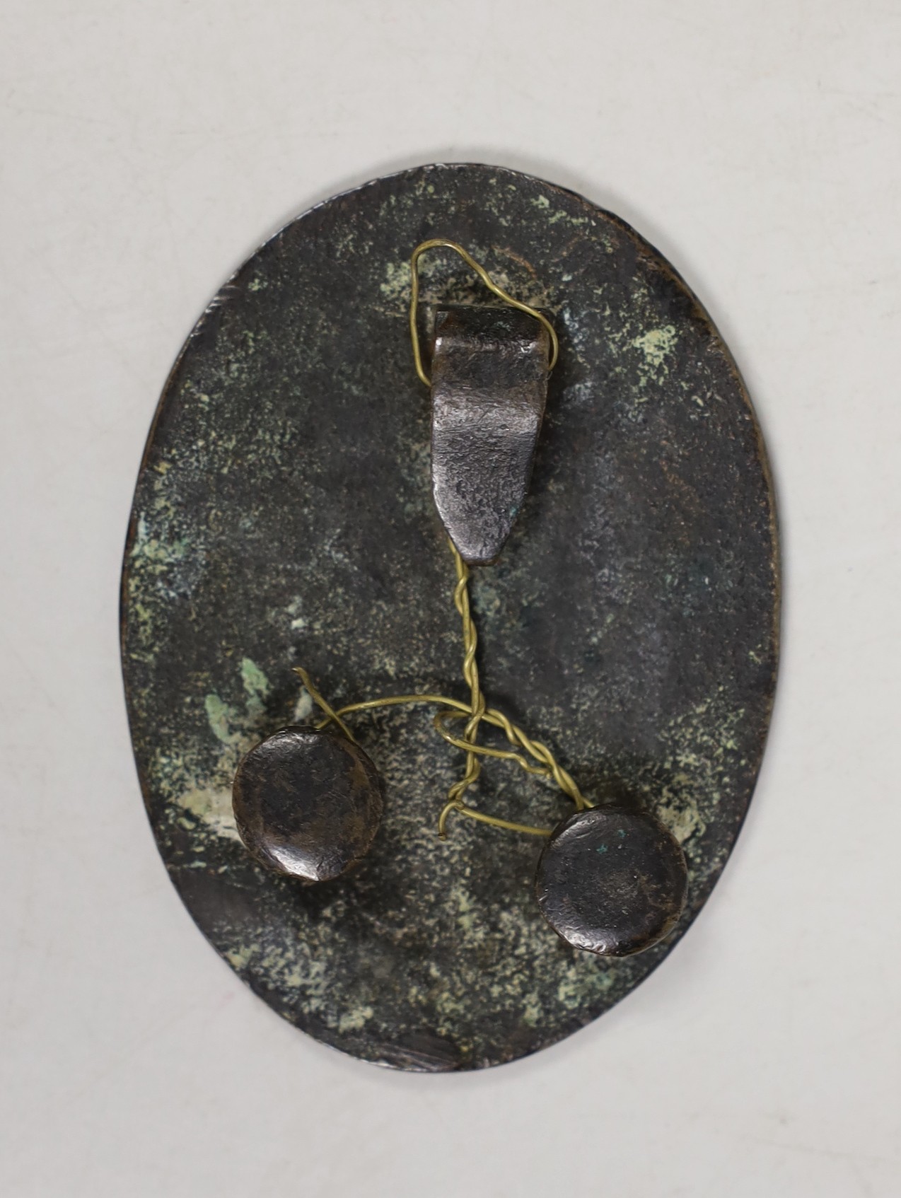Williamite War interest, a copper badge commemorating the battle of Aughrim, 1691.